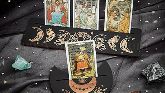 La Cartomanzia come Investimento per il Benessere Interiore